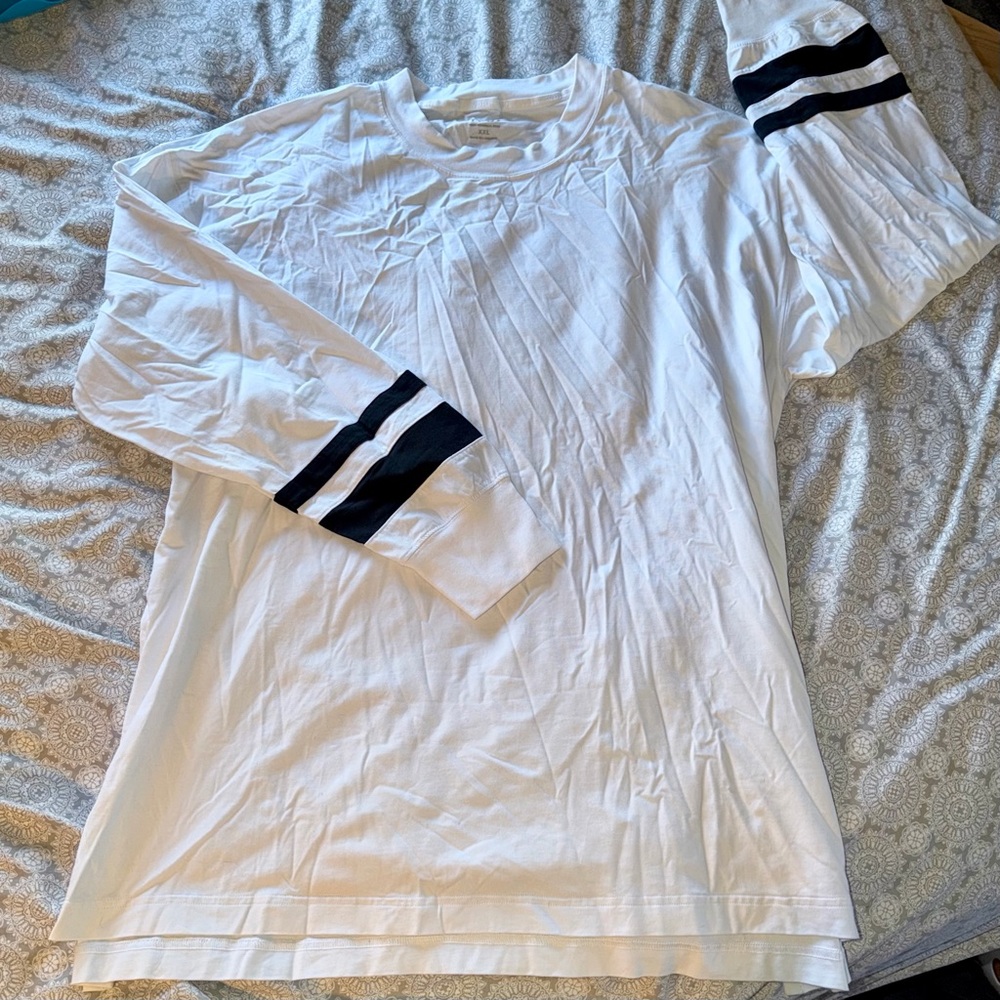 Abercrombie Long Sleeve Tee - XXL